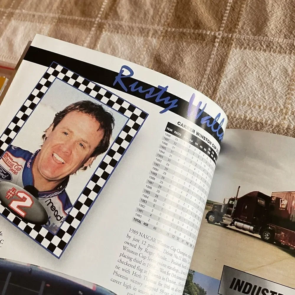 NASCAR LAS VEGAS 400 Program - Picture 6 of 8